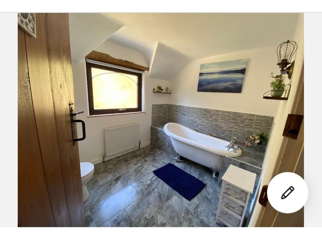 Вилла Beautiful Secluded Farmhouse With Hot Tub Бармут Экстерьер фото