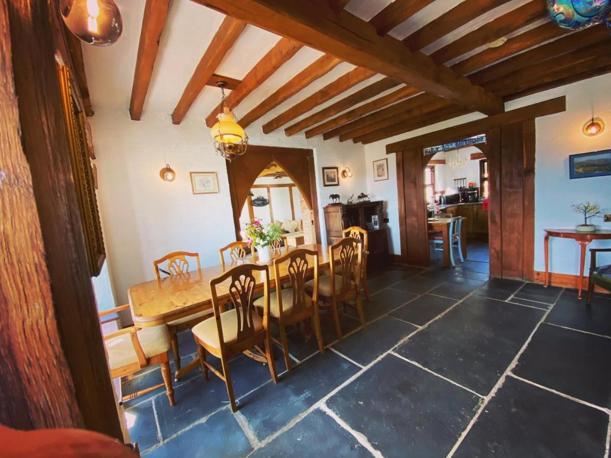 Вилла Beautiful Secluded Farmhouse With Hot Tub Бармут Экстерьер фото