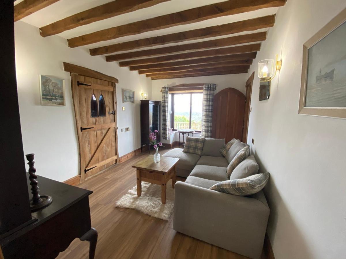 Вилла Beautiful Secluded Farmhouse With Hot Tub Бармут Экстерьер фото