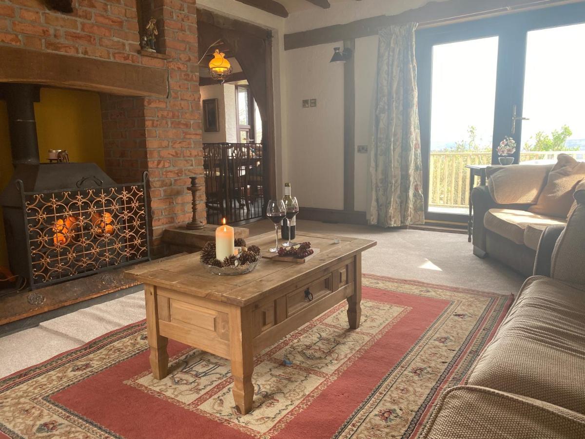Вилла Beautiful Secluded Farmhouse With Hot Tub Бармут Экстерьер фото