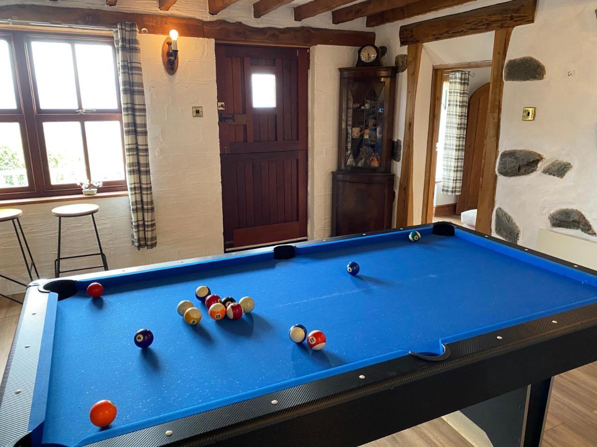 Вилла Beautiful Secluded Farmhouse With Hot Tub Бармут Экстерьер фото